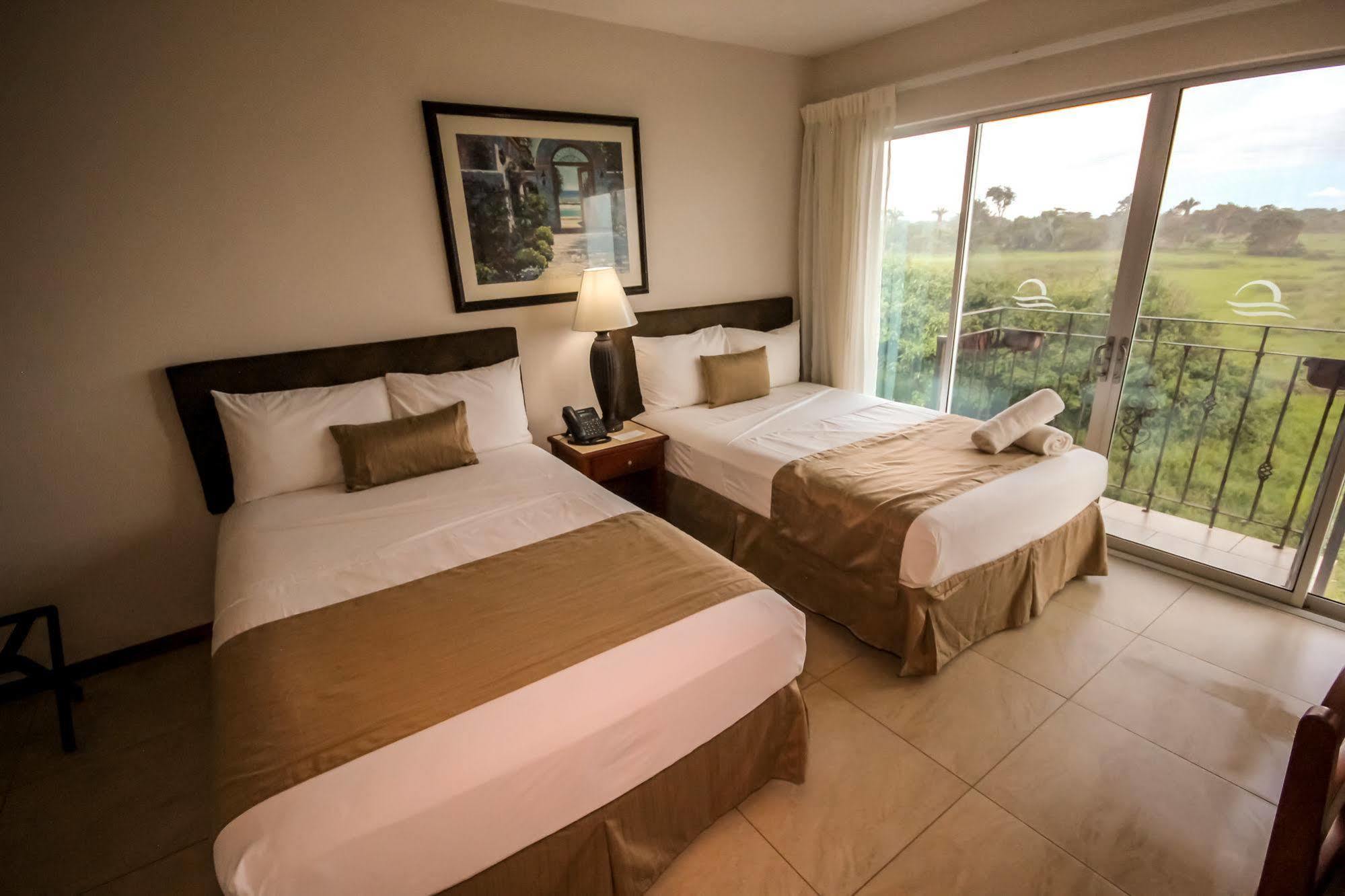 Beachfront Hotel Tramonto Jaco Ngoại thất bức ảnh