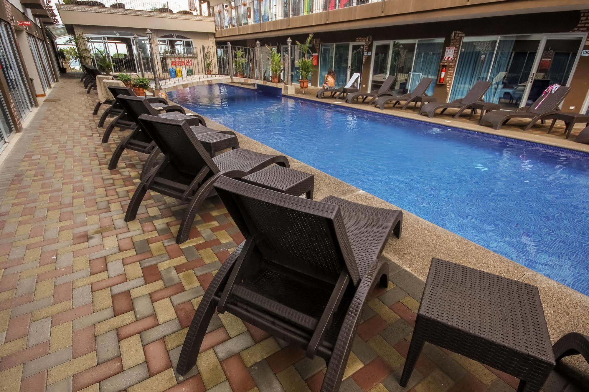 Beachfront Hotel Tramonto Jaco Ngoại thất bức ảnh