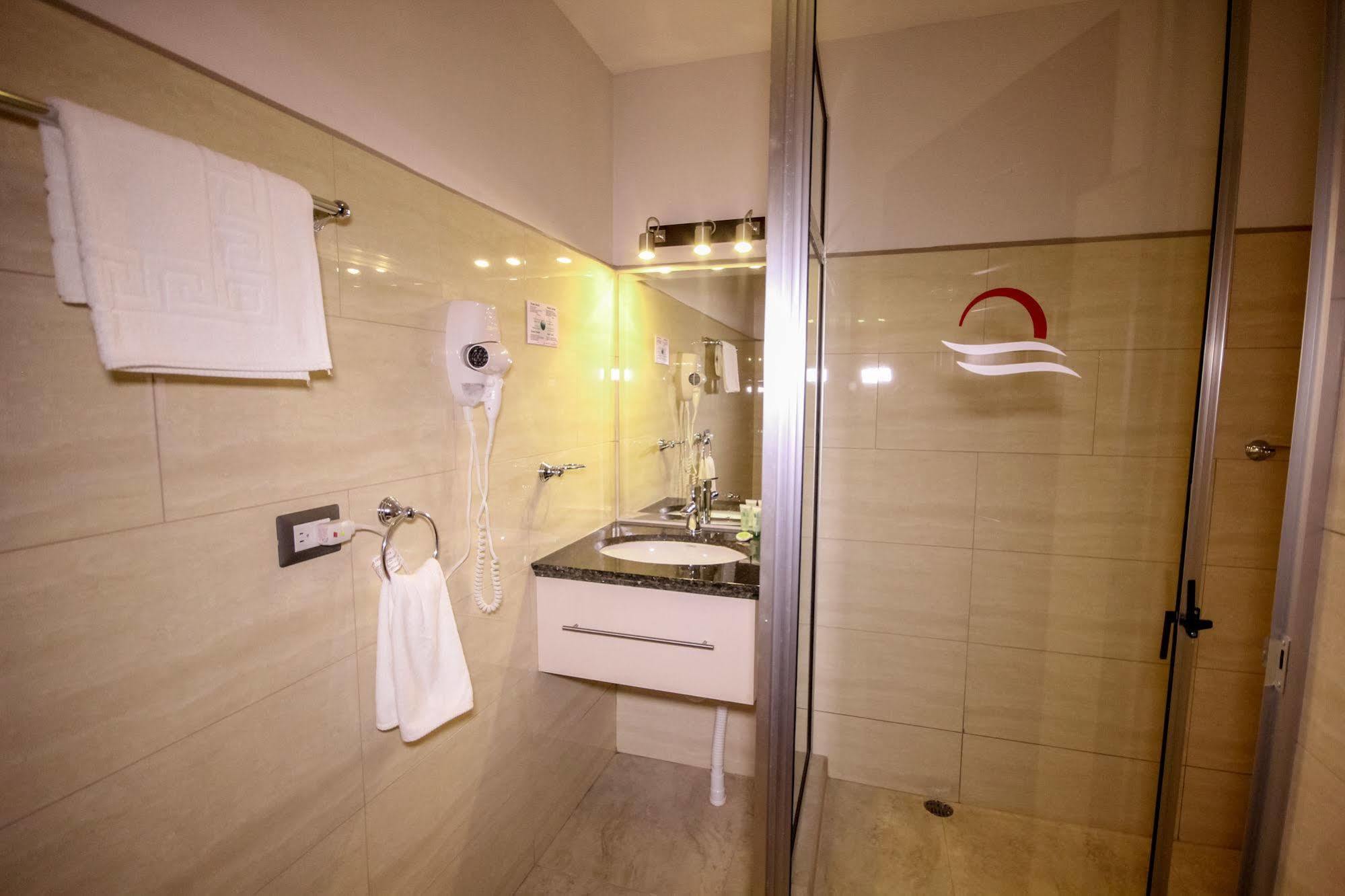 Beachfront Hotel Tramonto Jaco Ngoại thất bức ảnh