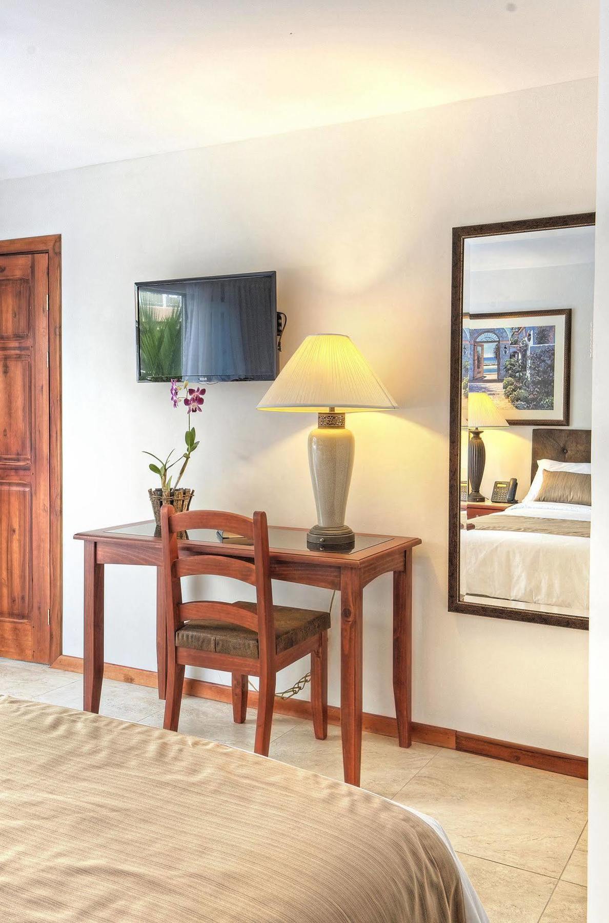 Beachfront Hotel Tramonto Jaco Ngoại thất bức ảnh